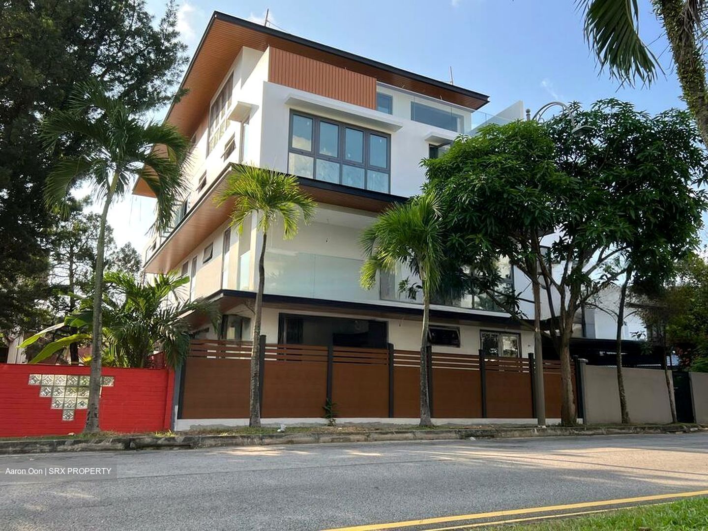 Fernvale Road (D28), Semi-Detached #500114771